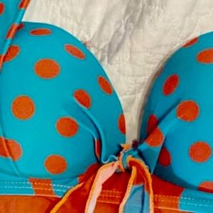 Women swim suit orange is xl and pink black is medium new